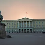 Appartement Penthouse With Roof Terrace By The Royal Park, Sauna, 3 Bath