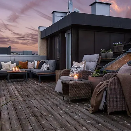 Penthouse With Roof Terrace By The Royal Park, Sauna, 3 Bath * Oslo