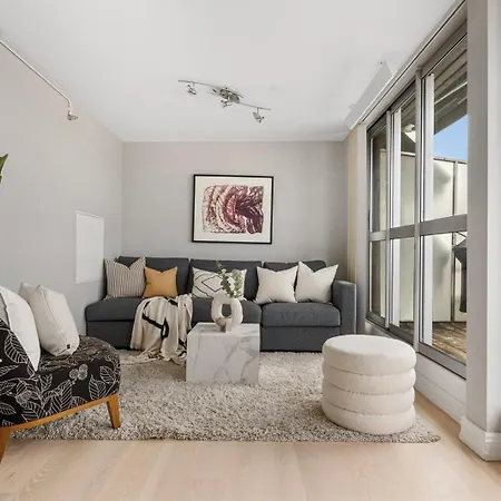 Penthouse With Roof Terrace By The Royal Park, Sauna, 3 Bath