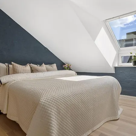 Penthouse With Roof Terrace By The Royal Park, Sauna, 3 Bath