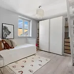 Apartment Penthouse With Roof Terrace By The Royal Park, Sauna, 3 Bath *
