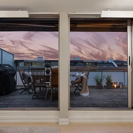 Penthouse With Roof Terrace By The Royal Park, Sauna, 3 Bath *