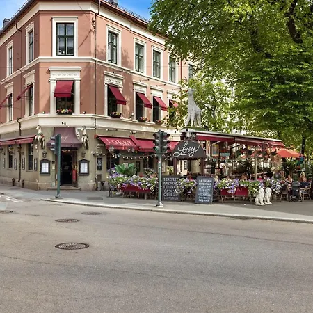 Apartment Penthouse With Roof Terrace By The Royal Park, Sauna, 3 Bath Oslo