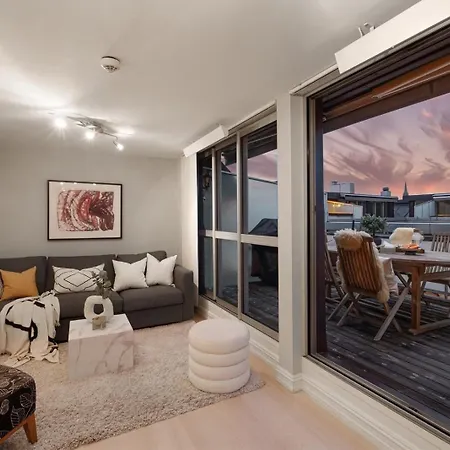 Penthouse With Roof Terrace By The Royal Park, Sauna, 3 Bath