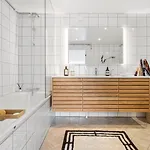 Lejlighed Penthouse With Roof Terrace By The Royal Park, Sauna, 3 Bath